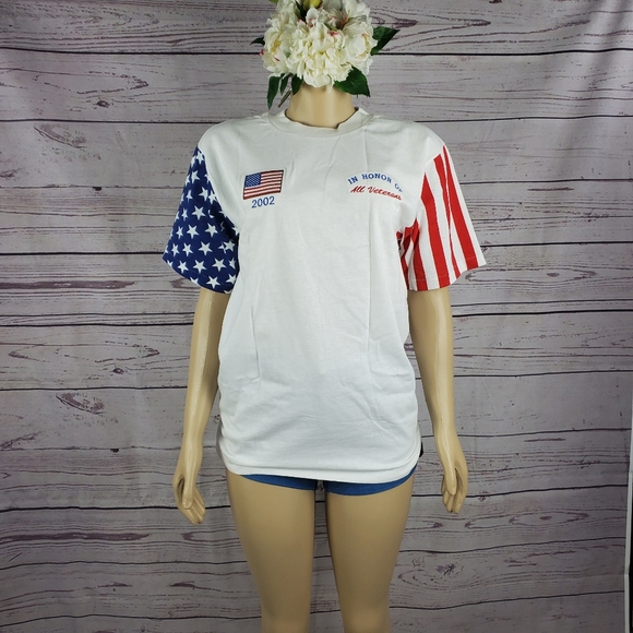 in honor of veterans medium white tshirt ( 5 for $20 ) - Picture 4 of 8